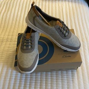 Brand new Clarks cloud steppers
